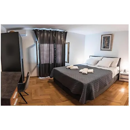 In - Cdy046 Feriehus *