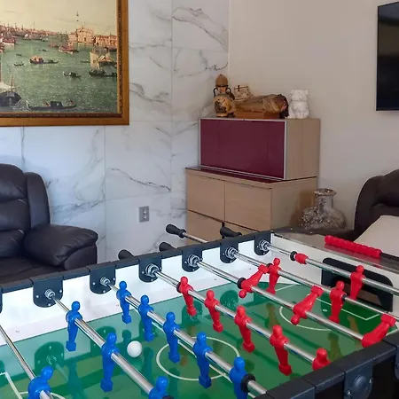 In - Cdy046 Holiday home